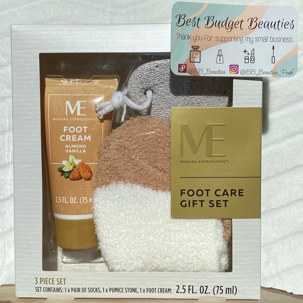 ✌🏼3/$30✌🏼Modern Expressions Foot Care Gift Set - Almond Vanilla